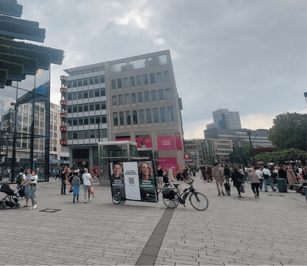 Mobile Außenwerbung in Düsseldorf in der City