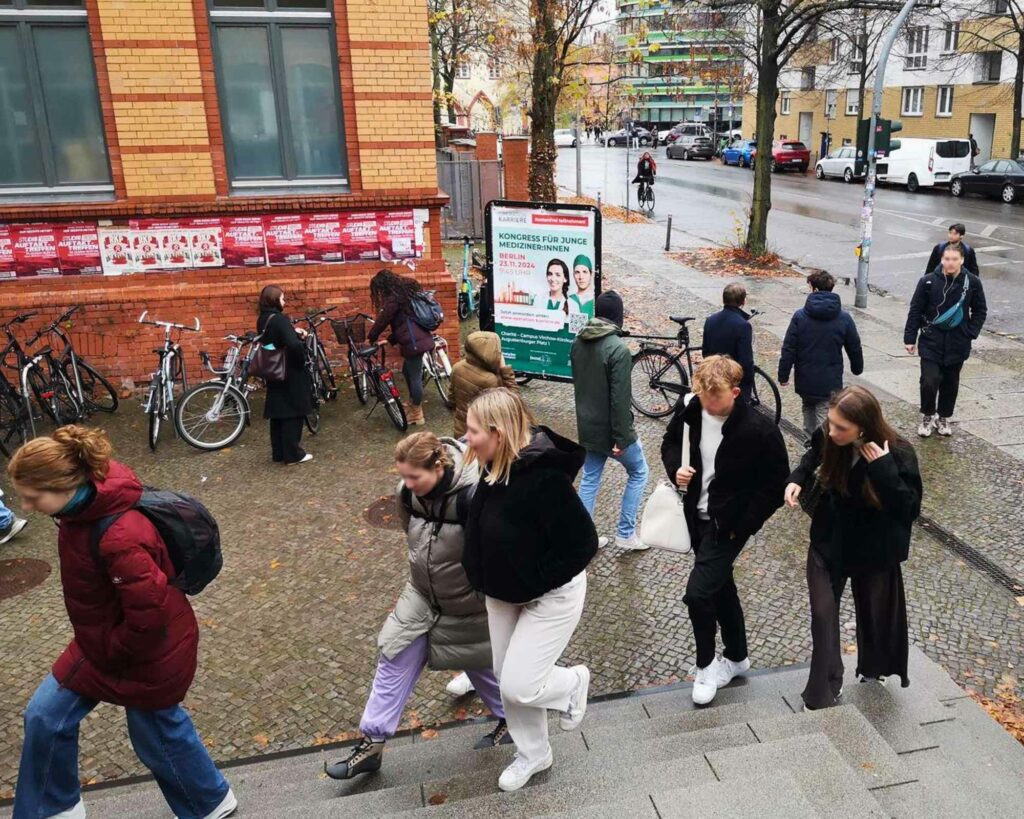 Mobile Außenwerbung in Berlin erreicht die junge Zielgruppe