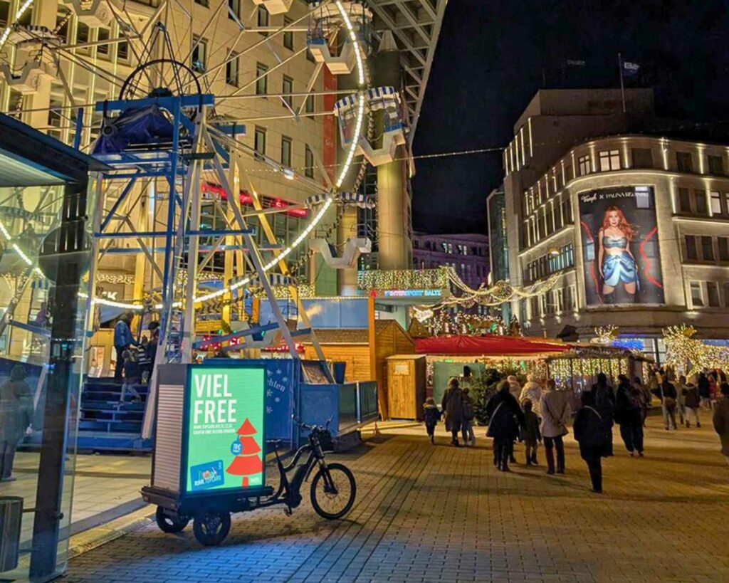 Mobile Außenwerbung in Essen direkt vor Besuchermagneten